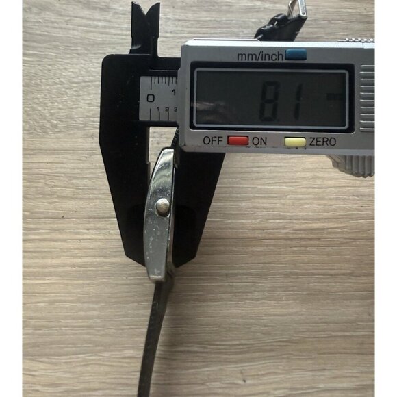 United Feature Syndicate Peanuts Snoopy Quartz Watch Silver Rectangle Leather - Picture 7 of 7